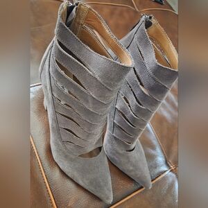 Steve Madden Taupe Women's Cutout Booties 9
